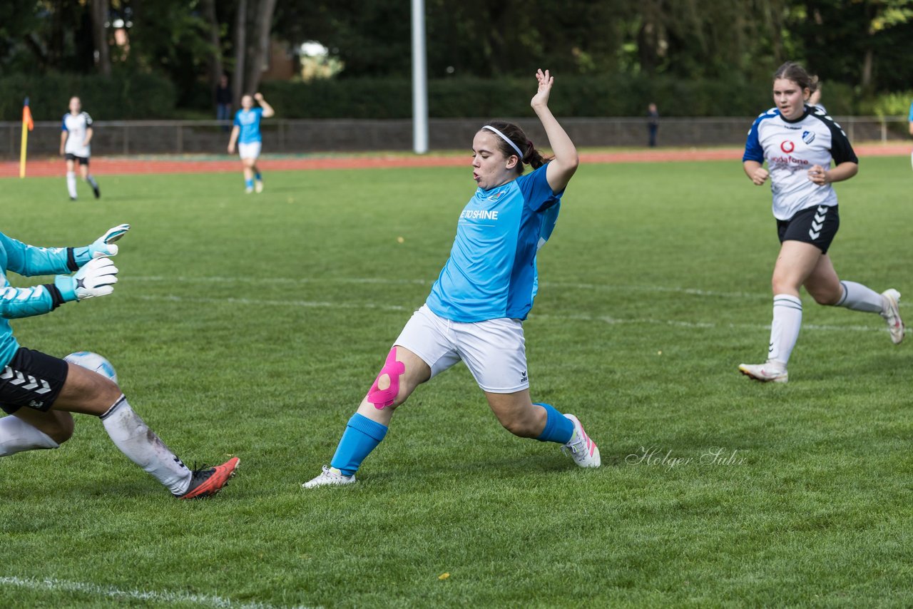 Bild 187 - wBJ VfL Pinneberg - Germania Schnelsen : Ergebnis: 15:1